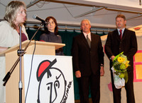 K výročí školy popřála starostka města Marie Chovanečková, primátor města Bytče a ředitelka družební školy obce Papradno